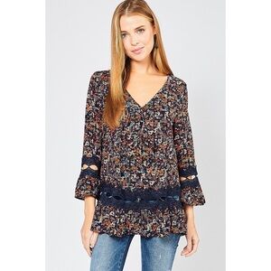 Navy Floral Print Blouse w Crochet Detail